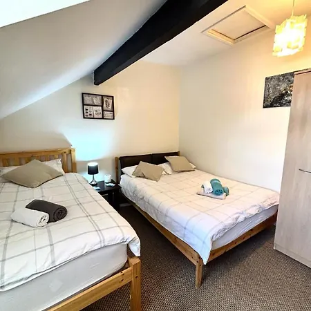 Summerfield House Guest house *